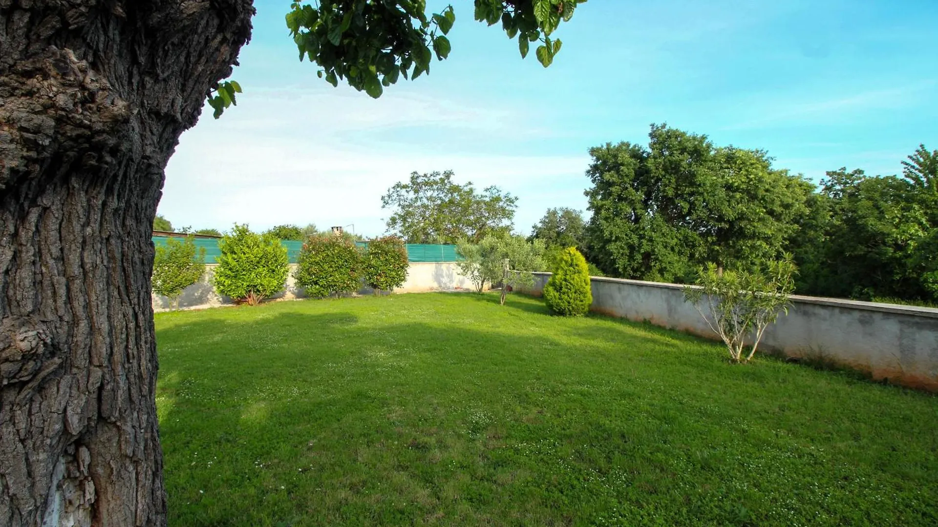 Holiday Home Zora Višnjan 克罗地亚